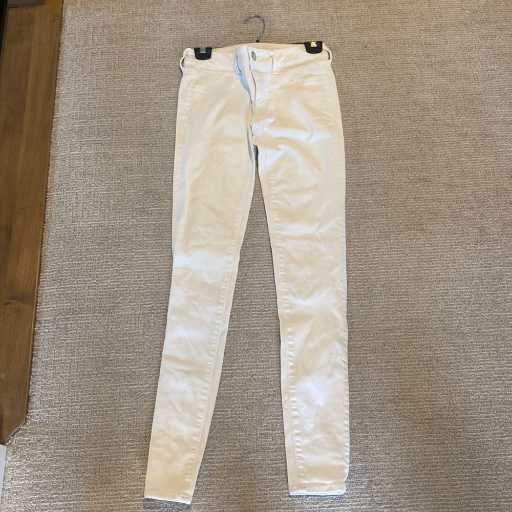White American Eagle jeggings